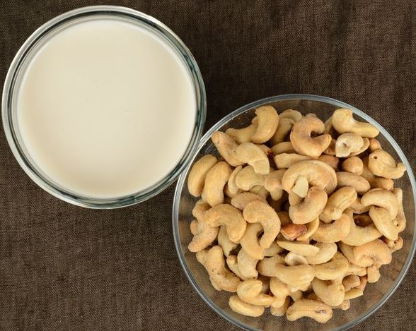 best milk alternative for cereal, milk substitute for cereal, best non dairy milk for cereal, milk alternatives for cereal, best milk substitute for cereal, best vegan milk for cereal