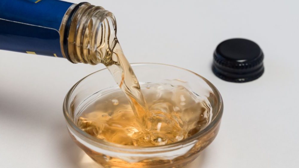 sherry vinegar vs sherry cooking wine, Sherry Cooking Wine vs Sherry Vinegar, is sherry vinegar the same as sherry cooking wine, sherry vs sherry vinegar
