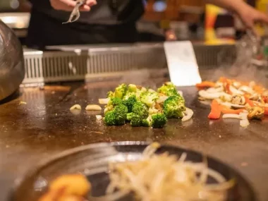 hibachi vs teriyaki, teriyaki vs hibachi, difference between hibachi and teriyaki, hibachi chicken vs teriyaki chicken, difference between teriyaki and hibachi, what's the difference between hibachi and teriyaki