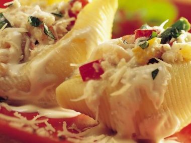 salmon stuffed shells, stuffed salmon shells