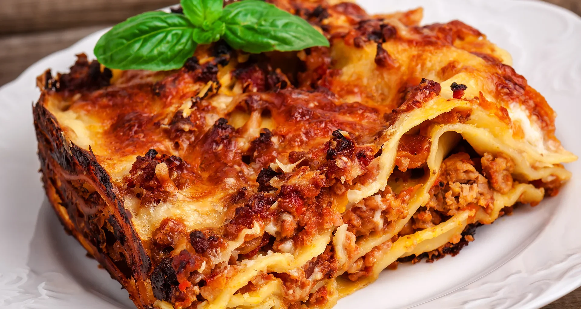 frozen lasagna in air fryer, air fryer frozen lasagna, air fry frozen lasagna, frozen lasagna air fryer, can you cook frozen lasagna in an air fryer